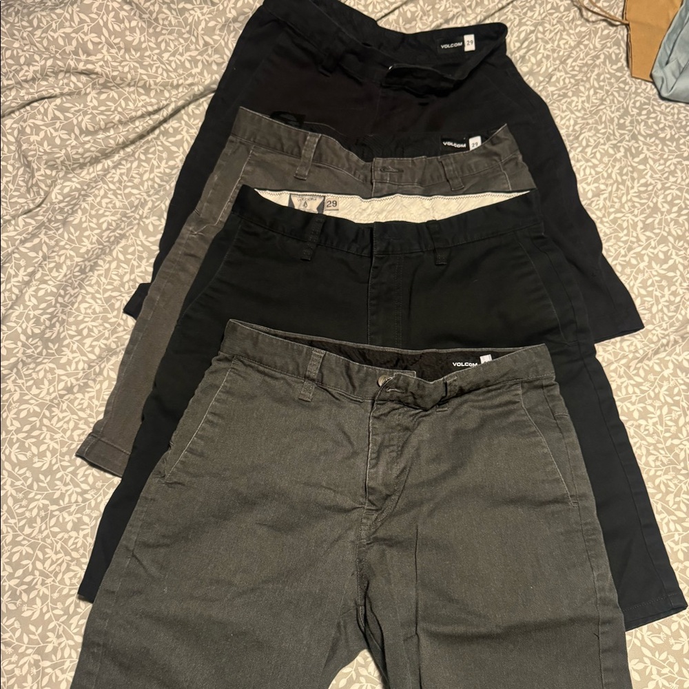 Volcom men’s shorts bundle size 29